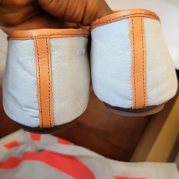 Lauren Ralph Lauren Flats - Picture 3 of 6